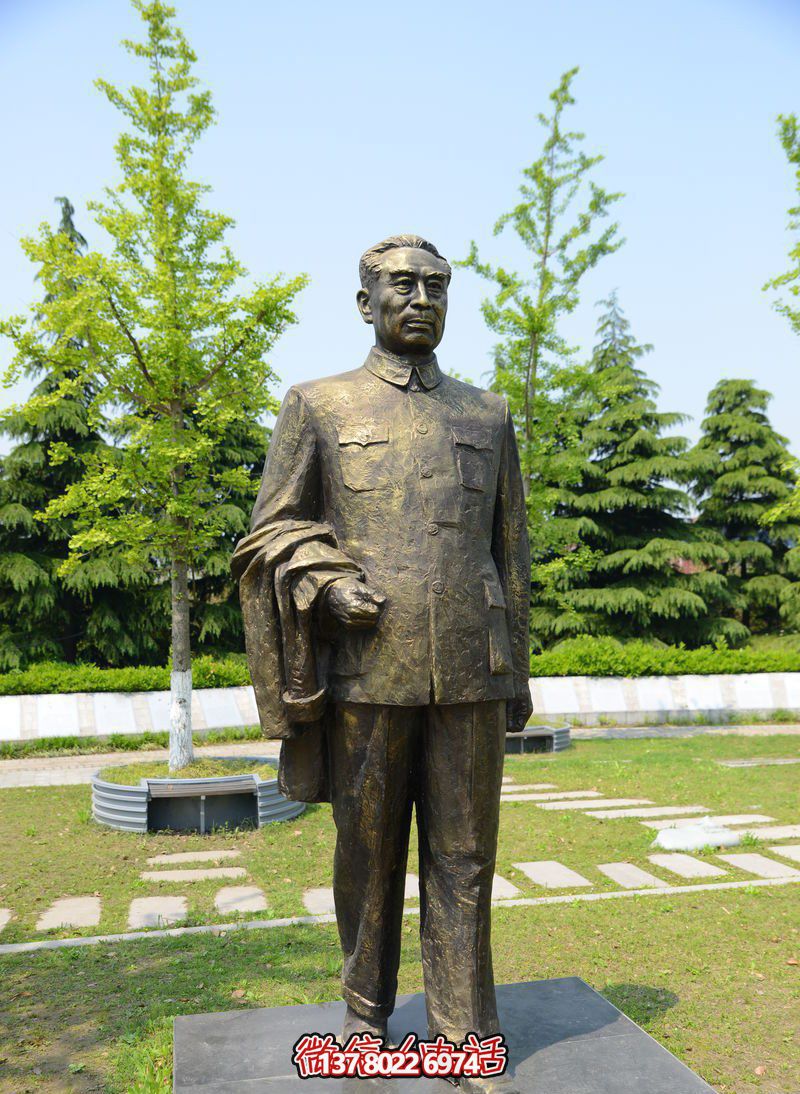 紀念周恩來偉人雕塑，緬懷歷史，見證輝煌