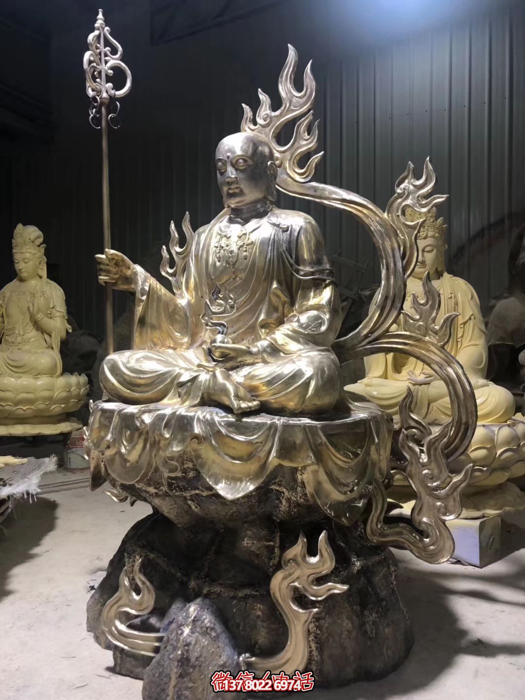 游覽地藏王大型寺廟景區(qū),感受精美雕塑的神秘魅力 游覽地藏王大型寺廟景區(qū),感受精美雕塑的神秘魅力