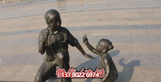母女銅雕一次游覽公園、參與游戲、體驗雕塑的絕佳體驗