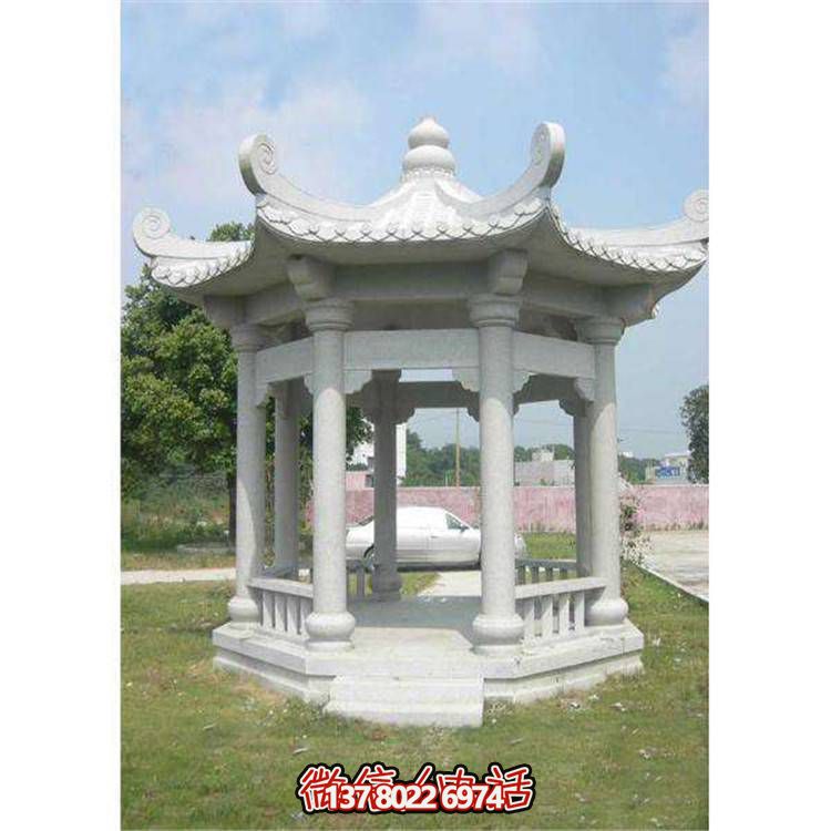 精美石雕涼亭，為公園添彩